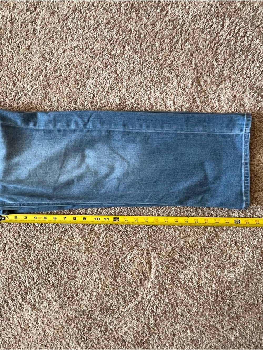 Old Navy Women's High-Rise WOW Wide-Leg Jeans - Picture 7 of 8